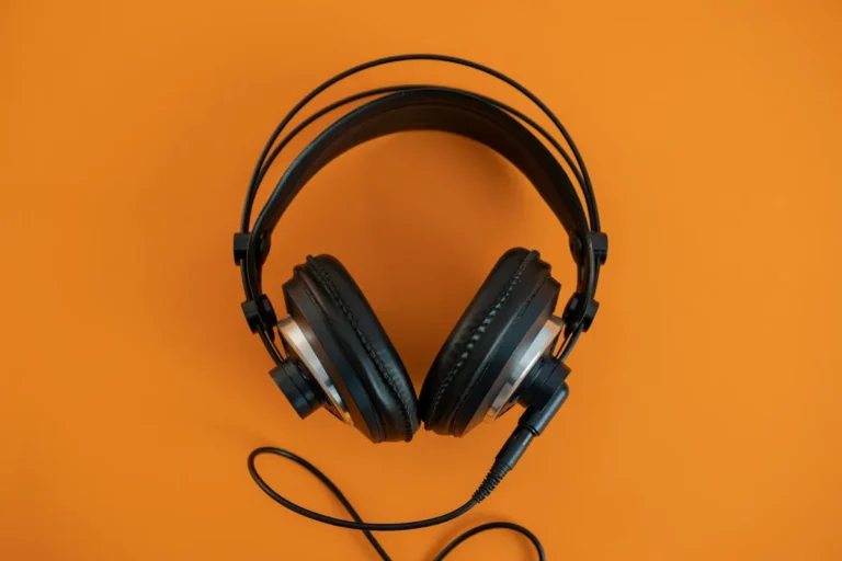 7 Pairs of Headphones I've Used for 100+ Hours: Honest Comparison